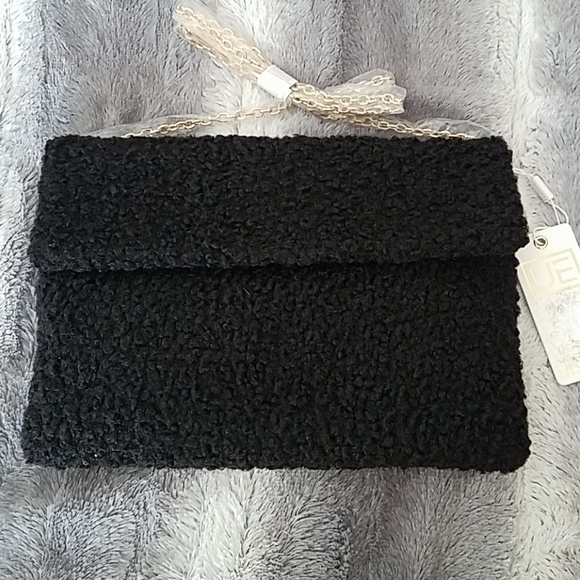 Urban Expressions Handbags - Urban Expressions Faux Fur Clutch/crossbody